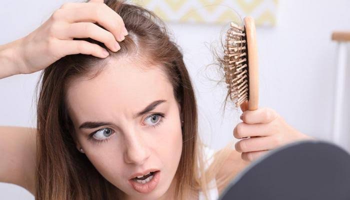 وصفة الثوم السحري للتخلص من تساقط الشعر من أول أستخدام
