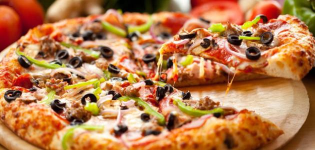 الطريقة الصحية لعمل عجينة البيتزا الايطالية على أصولها
