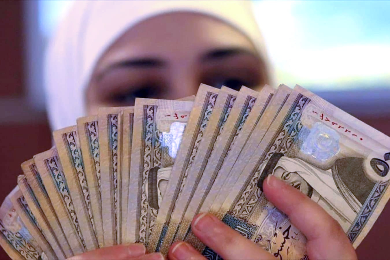 قرض 60 ألف ريال مخصص للمرأة السعودية بدون ضمانات وبدون فوائد بأفضل فترة سداد