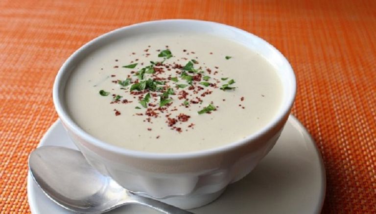أحلي وأطعم طريقة عمل الطحينة البيضاء بقوام كثيف ومظبوط وبطعم لذيذ زي المطاعم