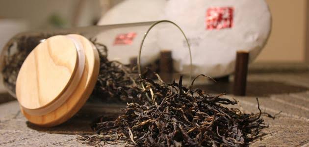 وصفة الشاي الأسود للشعر وأهم فوائده للشعر