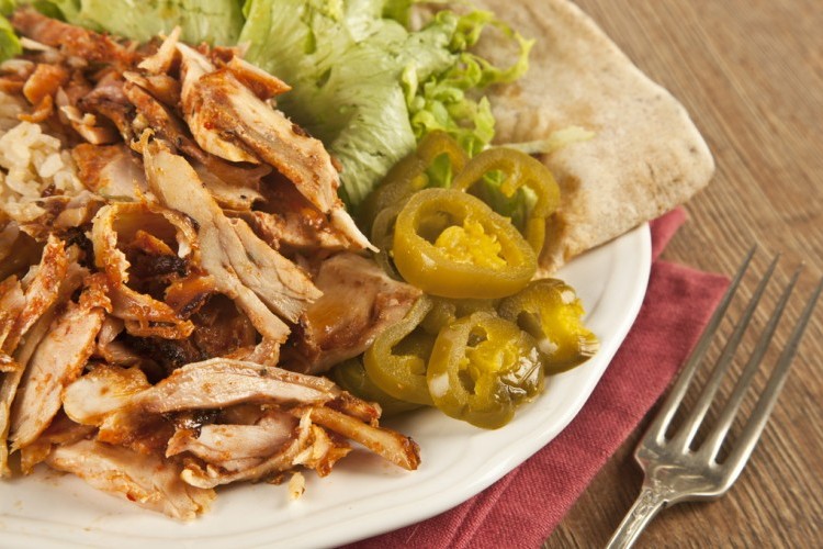 طريقة عمل شاورما دجاج في المنزل مثل المطاعم بالضبط بأسهل المكونات المتاحة