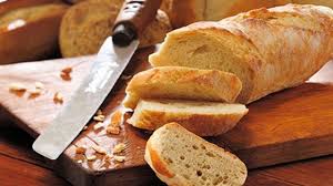 طريقة عمل الخبز الفرنسي في البيت بأسهل المكونات