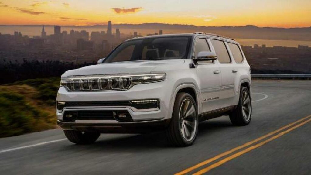 سيارة جيب جراند شيروكي Jeep Grand Cherokee 2022 تنافس في الأسواق بالتصميم الراقي والتكنولوجيا المتطورة