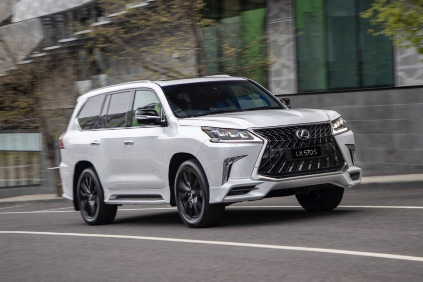 وأخيراً وصلت السعودية...... سيارة لكزس LEXUS LX 600 2022 وأحدث مواصفاتها الجبارة وأسعارها في السعودية 