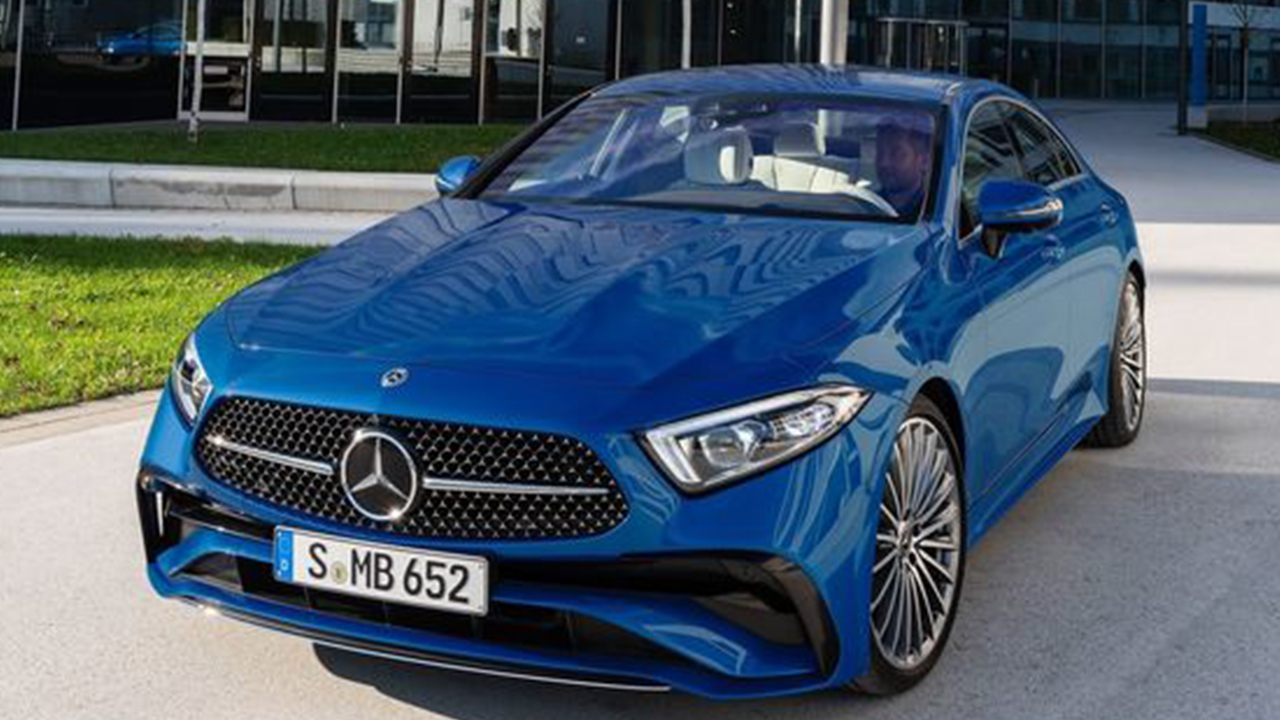 إماكنيات سيارة مرسيدس بنز Mercedes Benz 2022 وسعرها في الوطن العربي