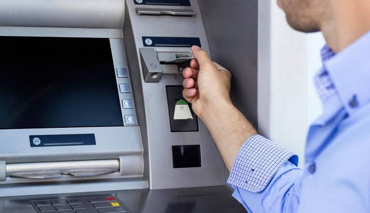 في 5 دقائق ‎طريقة عبقرية سحب النقود من الـ ATM ماكينات الصراف الآلي بدون بطاقة