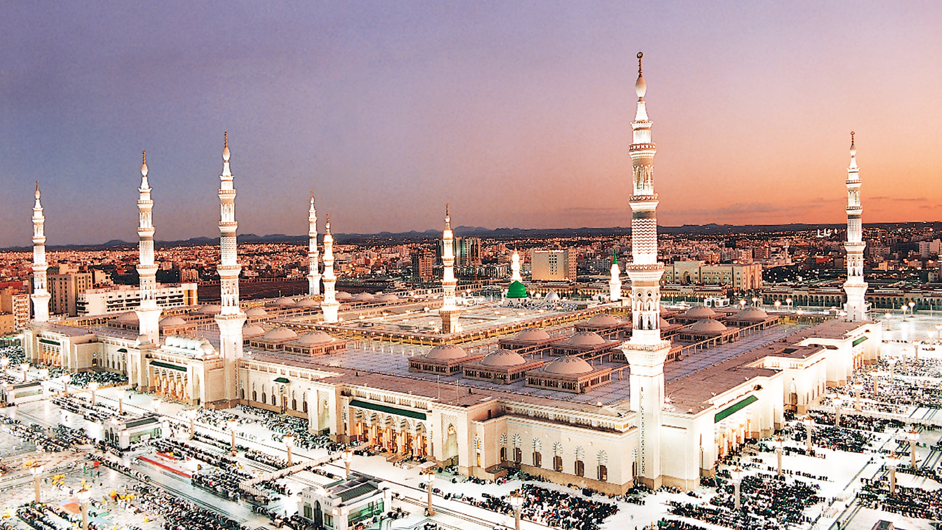 موعد صلاة الفجر في المدينة المنورة رمضان 2022