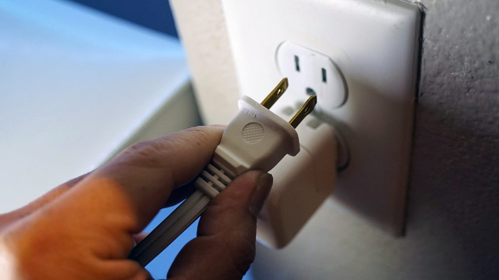 أجهزة تسرق الكهرباء في منزلك.. 4 طرق تقليل فاتورة الكهرباء في الصيف النص بالنص وفر فلوسك