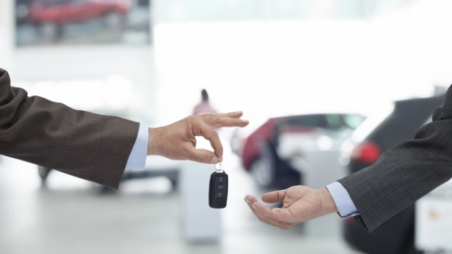 ضوابط نقل ملكية سجل سيارة من شخص لأخر بسلطنة عمان