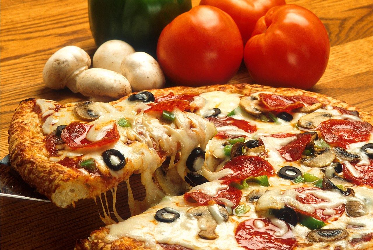 في 20 دقيقة .. طريقة عمل البيتزا من الصفر في بيتك بمقادير مظبوطة 100% والطعم حكاية