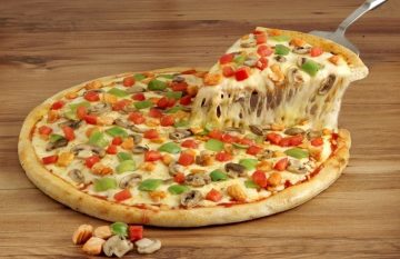 أنجح طريقة لعمل البيتزا السائلة بدون عجن بحشوة اقتصادية وطعم رهيب لا يقاوم